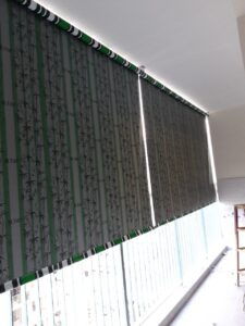 bạt che nắng tự cuốn