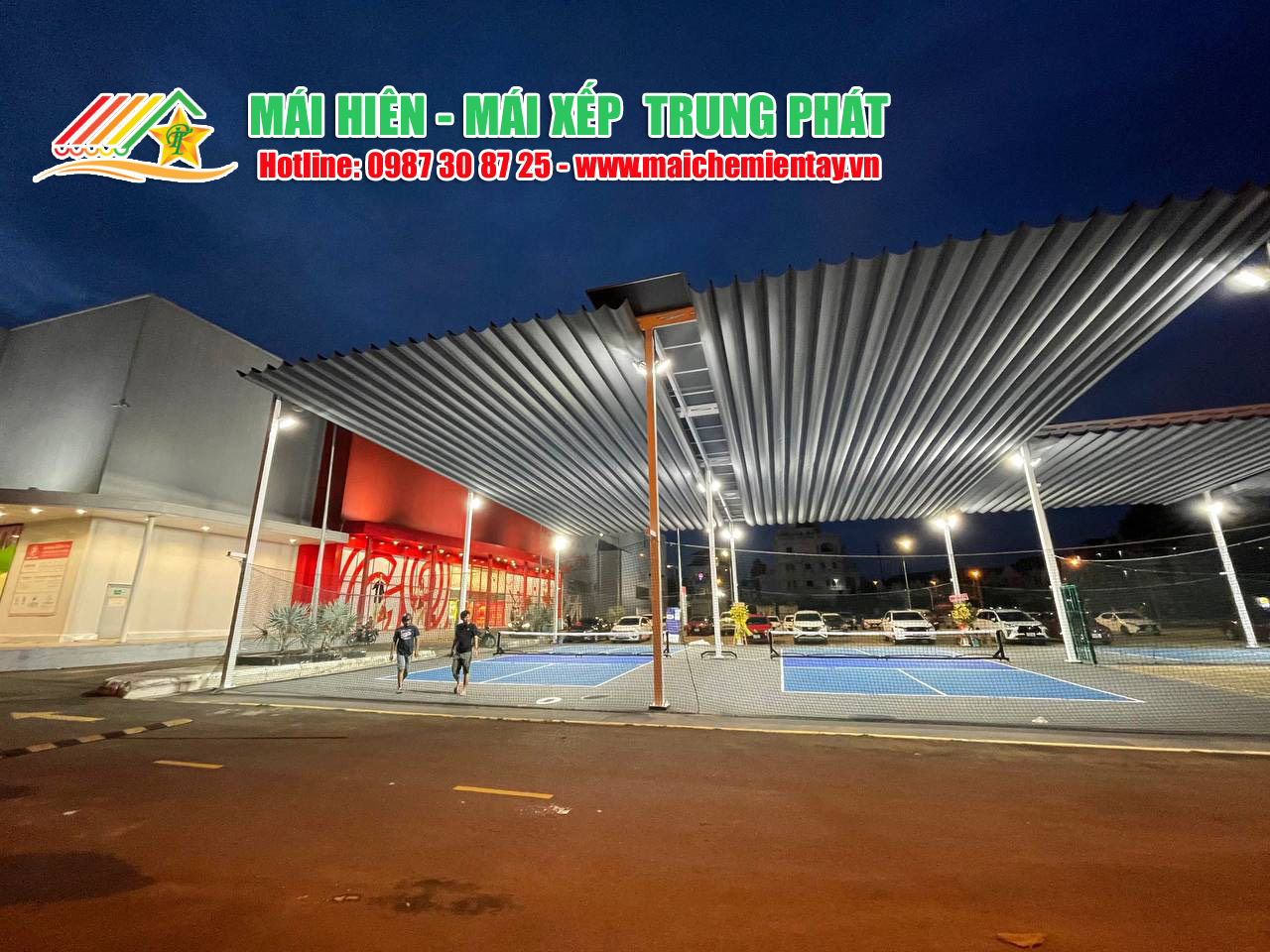 Thi công Mái che bạt xếp sân pickleball tại Cần Thơ giá rẻ